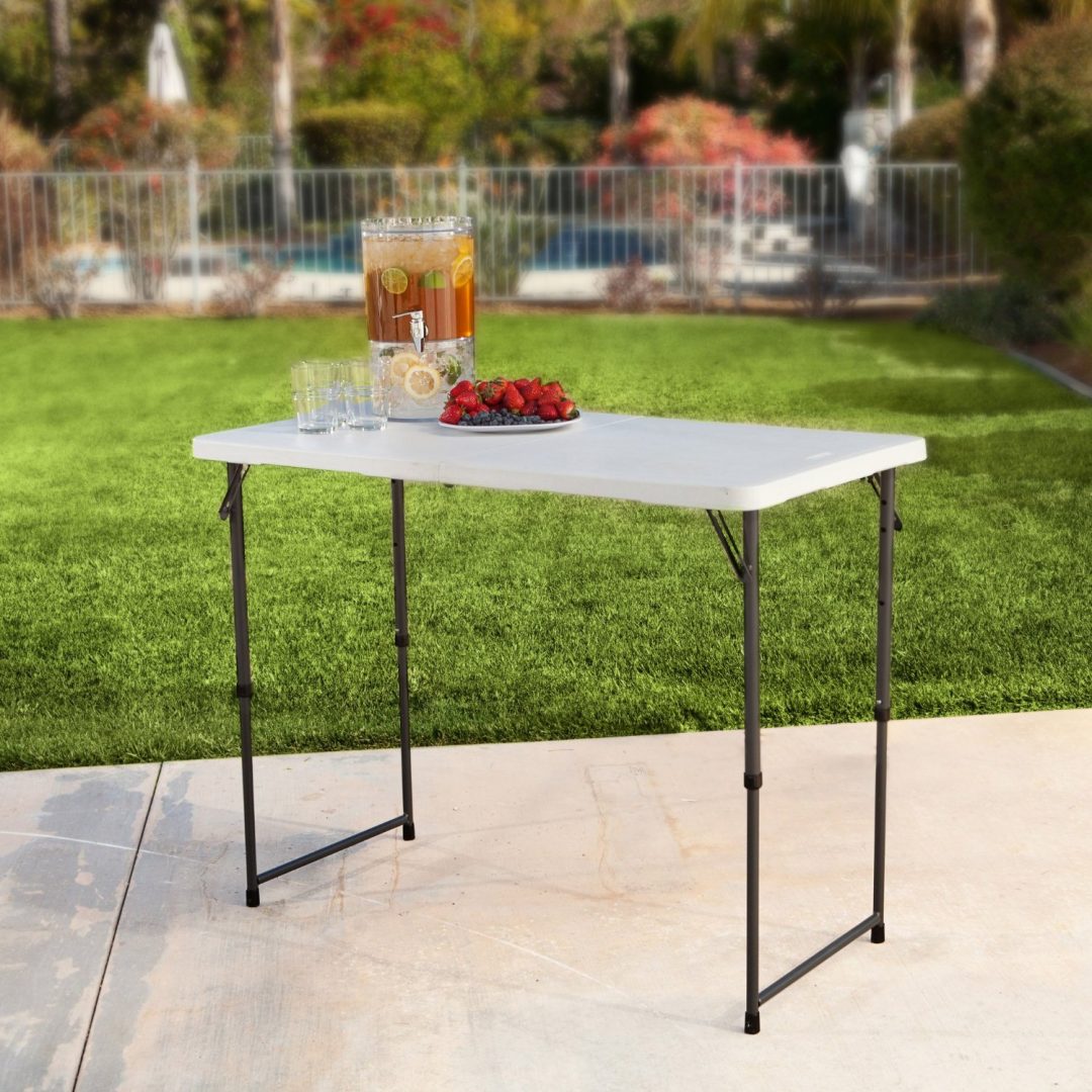 Mesa de jardín plegable minimalista