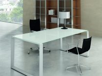 Mesa de cristal blanca para despacho