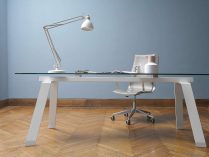 Mesa de despacho metalizada con cristal
